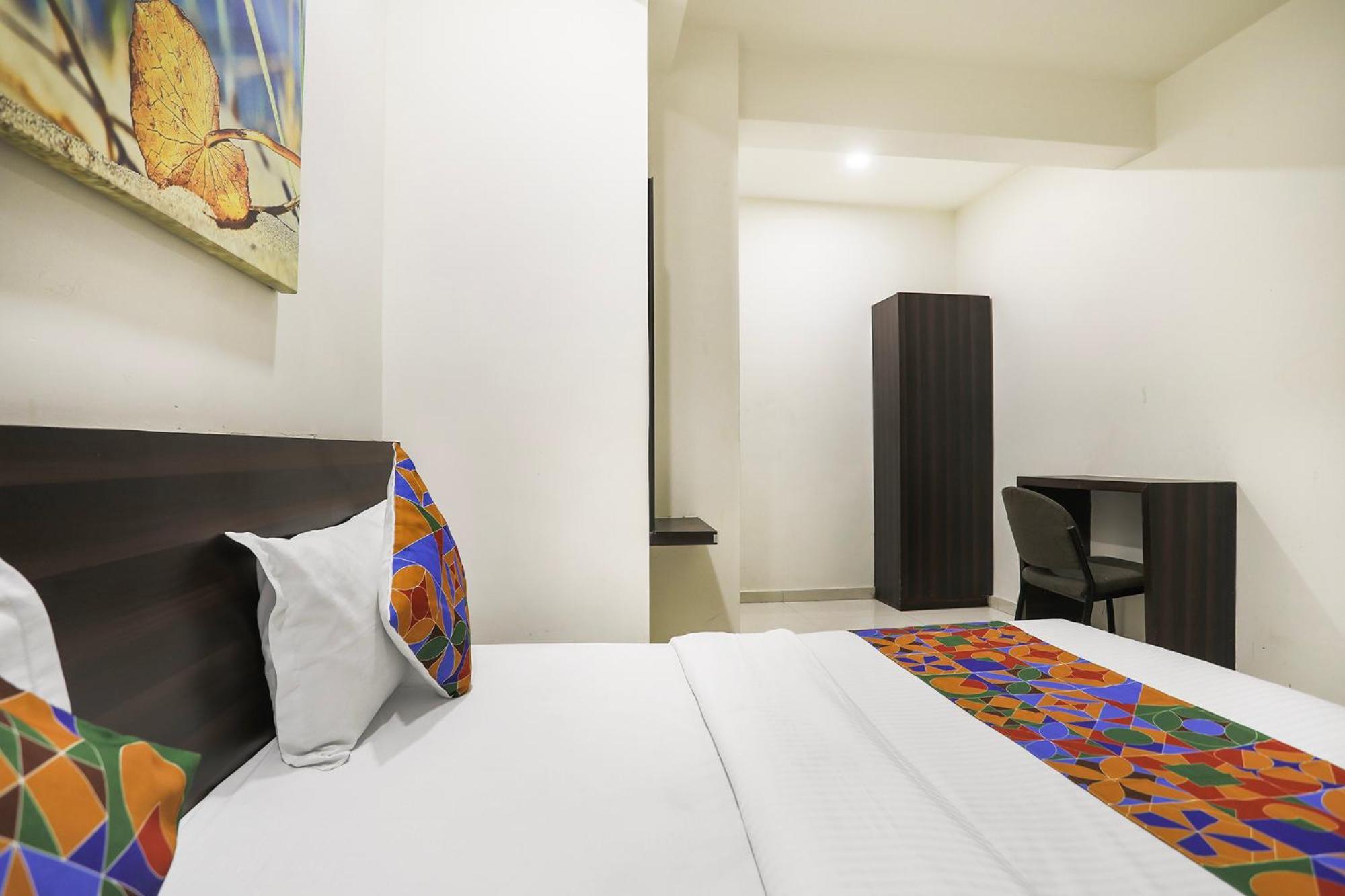 Fabhotel Sk Rajkot Luaran gambar