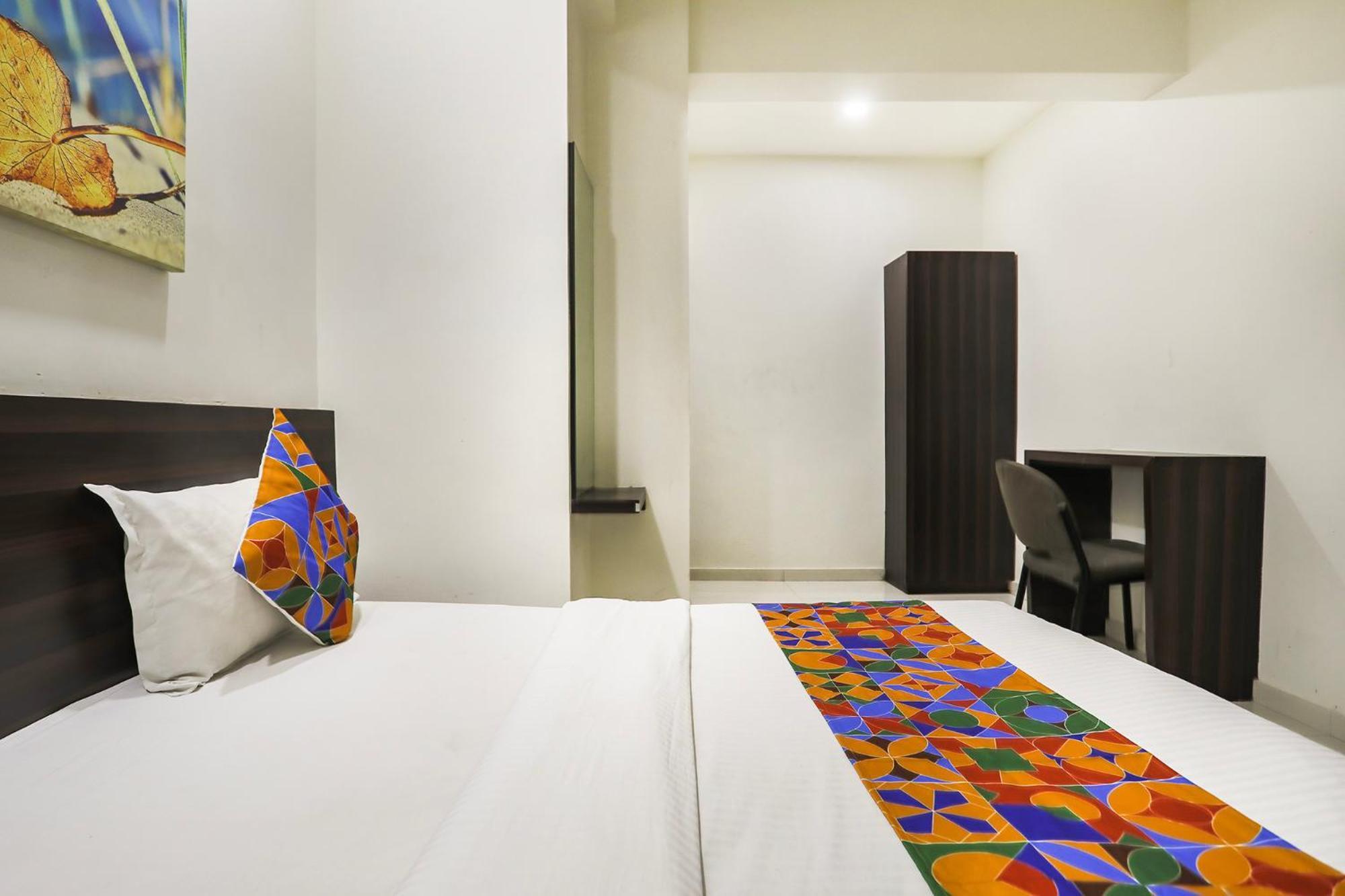 Fabhotel Sk Rajkot Luaran gambar