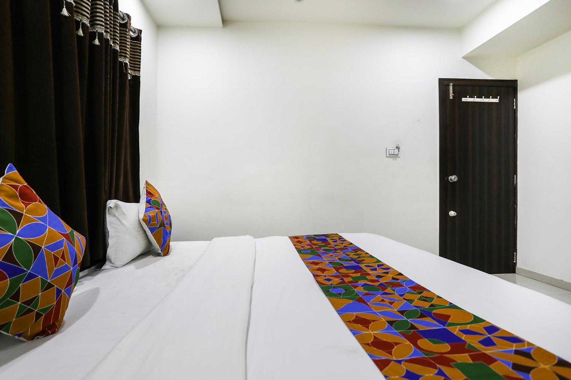 Fabhotel Sk Rajkot Luaran gambar