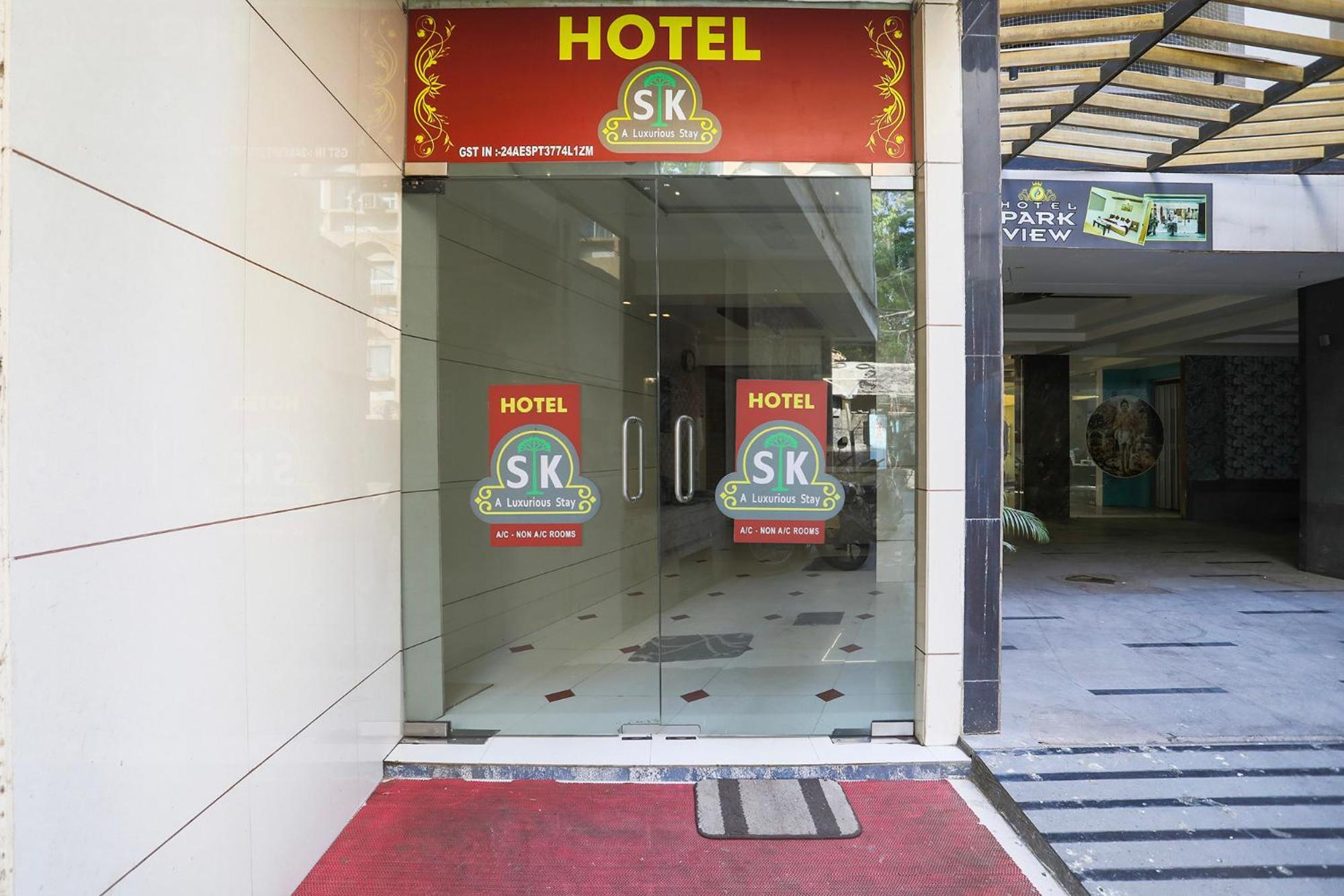 Fabhotel Sk Rajkot Luaran gambar