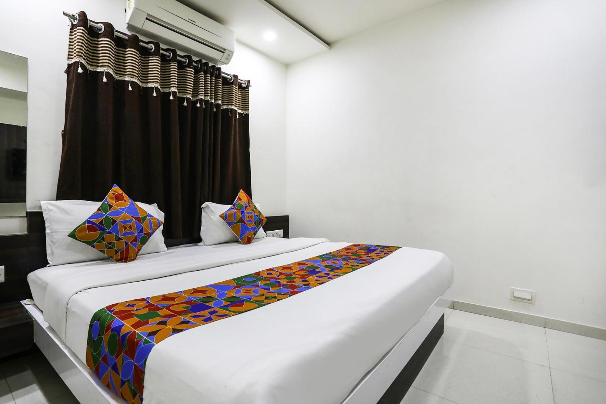 Fabhotel Sk Rajkot Luaran gambar